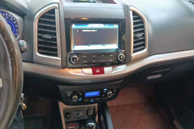 Used JAC Group Refine S3 2014 1.5L CVT Luxury Smart Model Audio And AC Panel