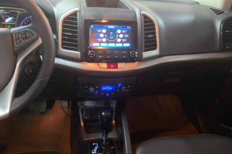 Used JAC Group Refine S3 2014 1.5L CVT Luxury Smart Model Audio And AC Panel