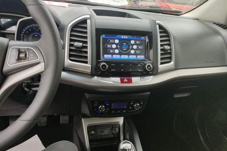 Used JAC Group Refine S3 2014 1.5L Manual Luxury Smart Model Audio And AC Panel