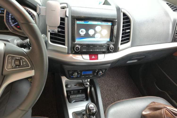 Used JAC Group Refine S3 2014 1.5L Manual Luxury Smart Model Audio And AC Panel