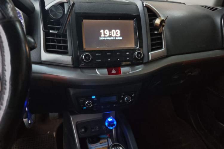 Used JAC Group Refine S3 2014 1.5L Manual Luxury Smart Model Audio And AC Panel