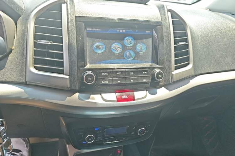 Used JAC Group Refine S3 2014 1.5L Manual Luxury Smart Model Audio And AC Panel