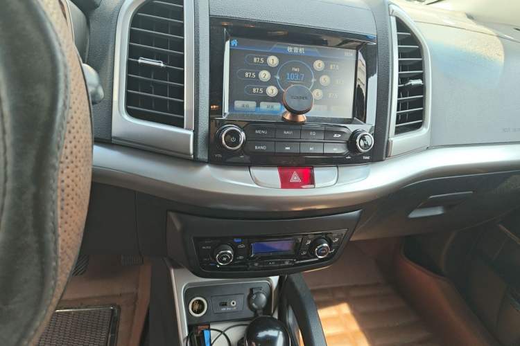 Used JAC Group Refine S3 2014 1.5L CVT Luxury Smart Model Audio And AC Panel