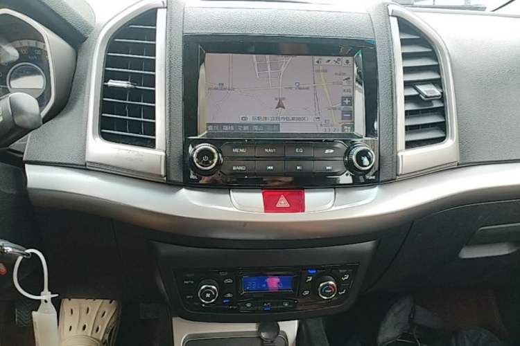 Used JAC Group Refine S3 2014 1.5L Manual Luxury Smart Model Audio And AC Panel