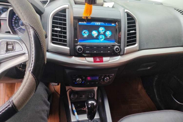 Used JAC Group Refine S3 2014 1.5L CVT Luxury Smart Model Audio And AC Panel