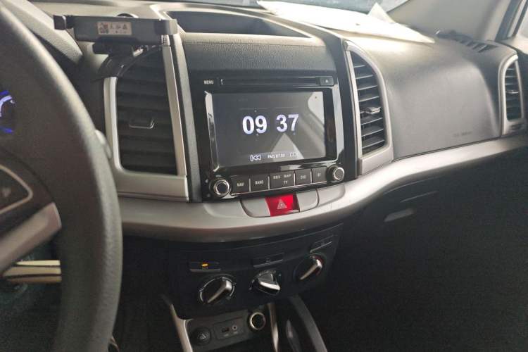 Used JAC Group Refine S3 2014 1.5L Manual Luxury Model Audio And AC Panel
