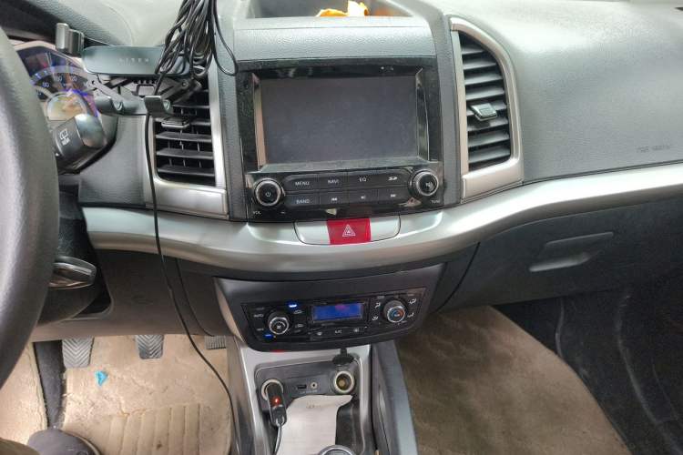 Used JAC Group Refine S3 2014 1.5L Manual Luxury Smart Model Audio And AC Panel