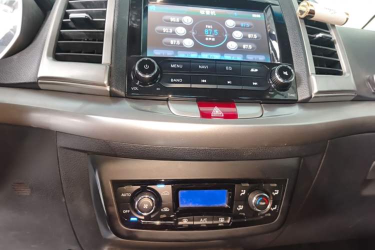 Used JAC Group Refine S3 2014 1.5L CVT Luxury Smart Model Audio And AC Panel