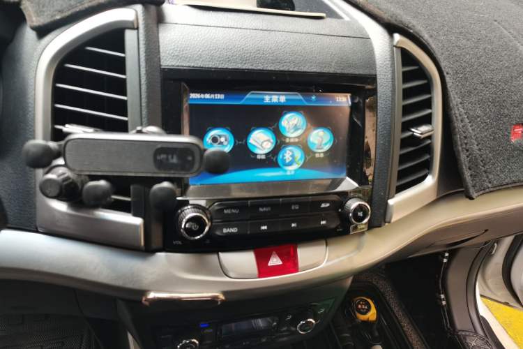 Used JAC Group Refine S3 2014 1.5L CVT Luxury Smart Model Audio And AC Panel