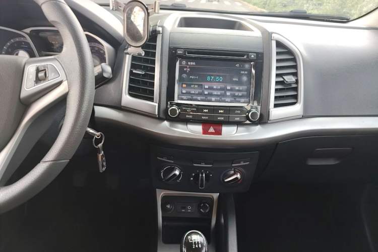 Used JAC Group Refine S3 2014 1.5L Manual Luxury Model Audio And AC Panel