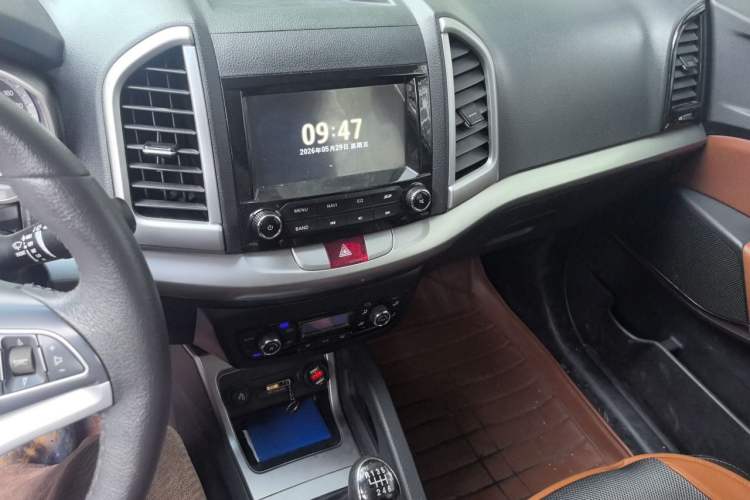 Used JAC Group Refine S3 2014 1.5L Manual Luxury Smart Model Audio And AC Panel