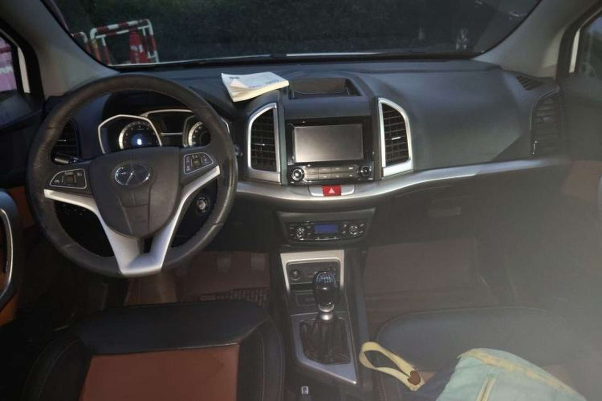 Used JAC Group Refine S3 2014 1.5L Manual Luxury Smart Model Center Console