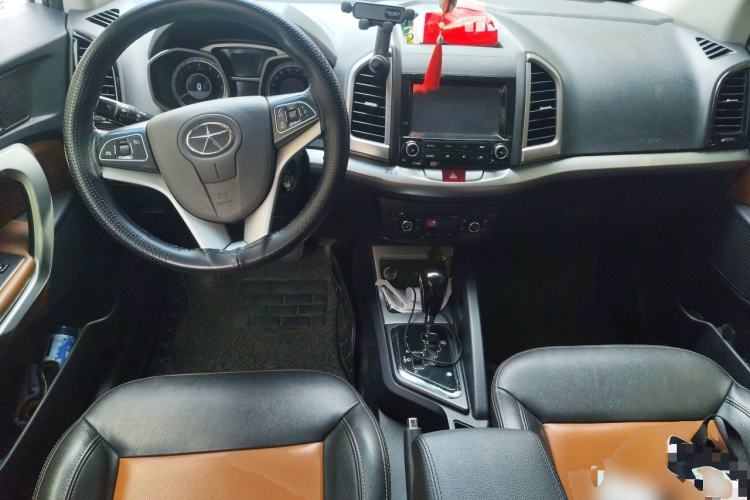 Used JAC Group Refine S3 2014 1.5L CVT Luxury Smart Model Center Console