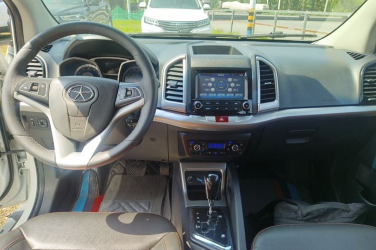 Used JAC Group Refine S3 2014 1.5L CVT Luxury Smart Model Center Console