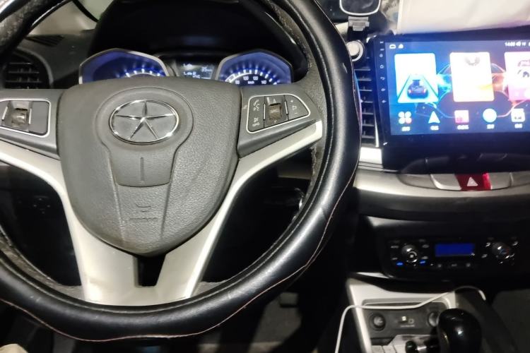 Used JAC Group Refine S3 2014 1.5L CVT Luxury Smart Model Center Console