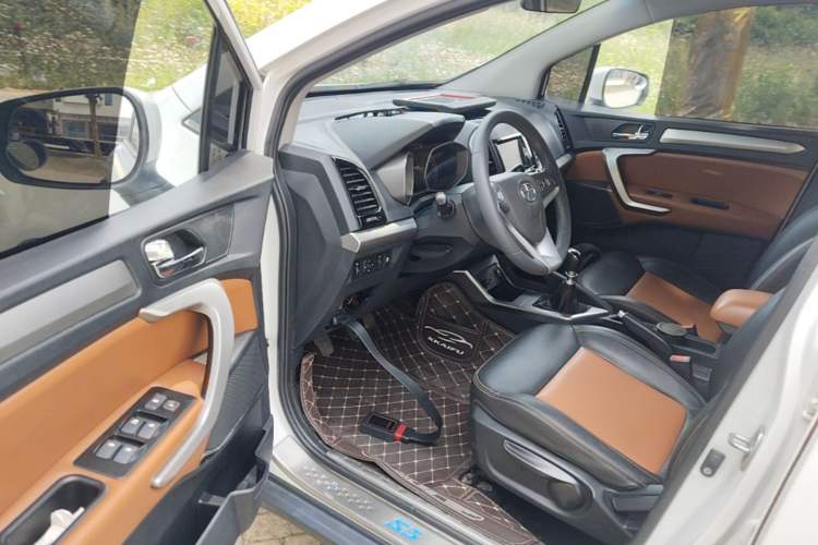 Used JAC Group Refine S3 2014 1.5L Manual Luxury Smart Model Driver Seat