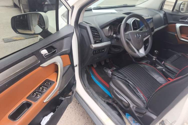 Used JAC Group Refine S3 2014 1.5L Manual Luxury Model Driver Seat