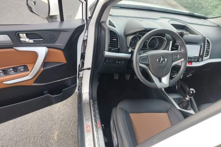 Used JAC Group Refine S3 2014 1.5L Manual Luxury Model Driver Seat