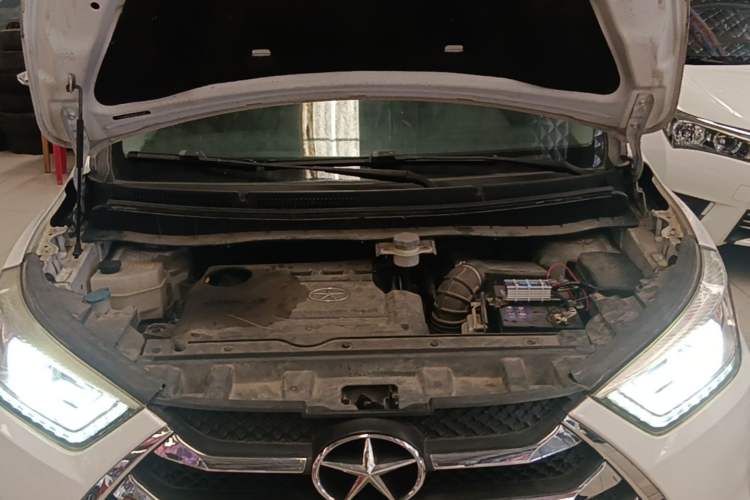 Used JAC Group Refine S3 2014 1.5L Manual Luxury Smart Model Engine Bay