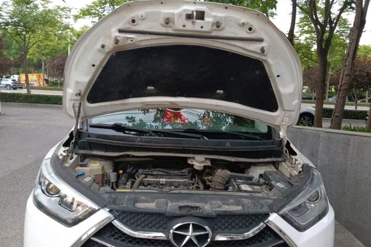 Used JAC Group Refine S3 2014 1.5L CVT Luxury Smart Model Engine Bay