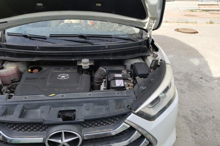Used JAC Group Refine S3 2014 1.5L Manual Luxury Model Engine Bay Left