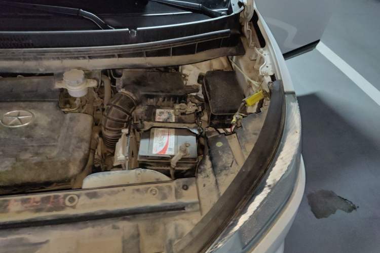 Used JAC Group Refine S3 2014 1.5L Manual Luxury Smart Model Engine Bay Left
