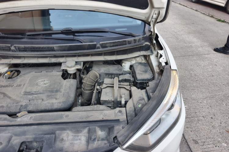 Used JAC Group Refine S3 2014 1.5L CVT Luxury Version Engine Bay Left