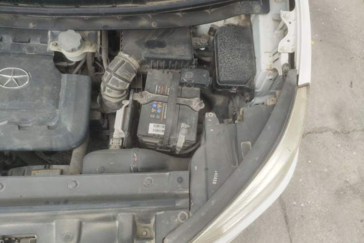 Used JAC Group Refine S3 2014 1.5L Manual Luxury Smart Model Engine Bay Left