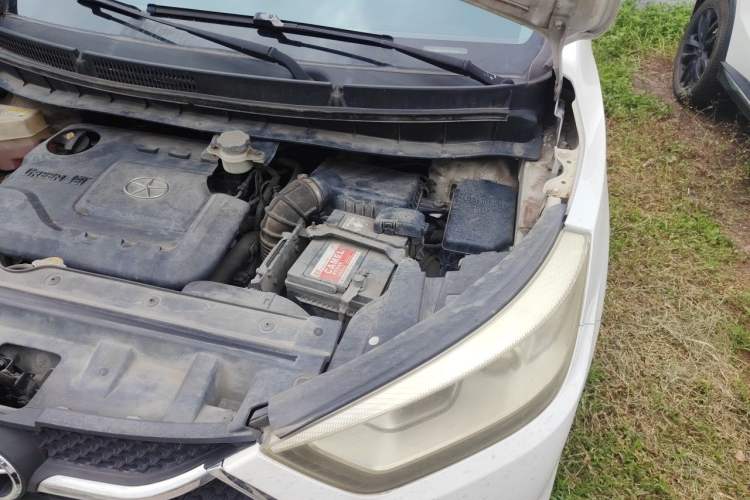 Used JAC Group Refine S3 2014 1.5L Manual Luxury Smart Model Engine Bay Left