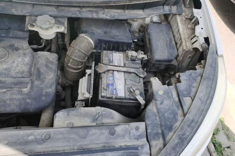 Used JAC Group Refine S3 2014 1.5L Manual Luxury Smart Model Engine Bay Left