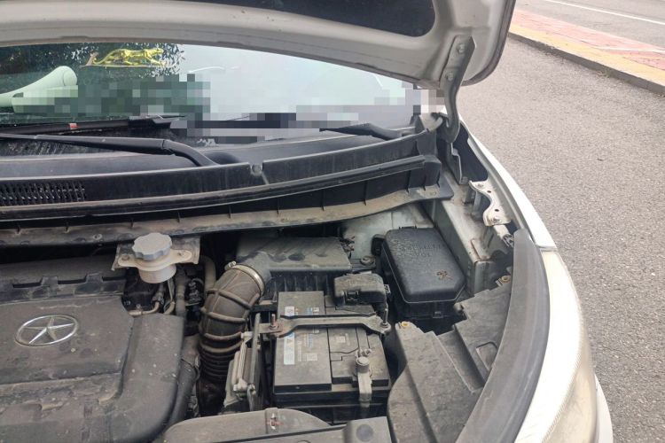 Used JAC Group Refine S3 2014 1.5L Manual Luxury Smart Model Engine Bay Left
