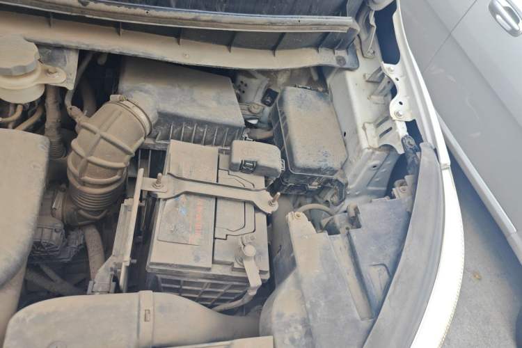 Used JAC Group Refine S3 2014 1.5L CVT Luxury Smart Model Engine Bay Left