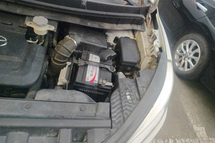 Used JAC Group Refine S3 2014 1.5L Manual Luxury Smart Model Engine Bay Left
