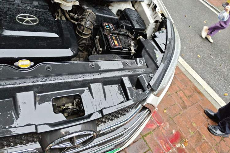 Used JAC Group Refine S3 2014 1.5L CVT Luxury Smart Model Engine Bay Left