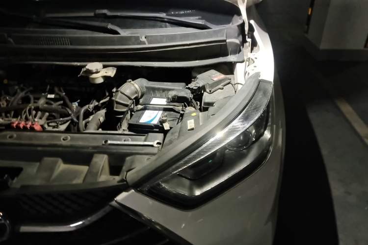 Used JAC Group Refine S3 2014 1.5L CVT Luxury Smart Model Engine Bay Left