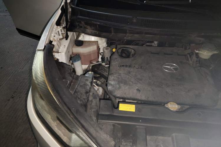 Used JAC Group Refine S3 2014 1.5L Manual Luxury Smart Model Engine Bay Right