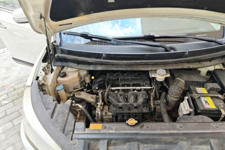 Used JAC Group Refine S3 2014 1.5L Manual Luxury Smart Model Engine Bay Right