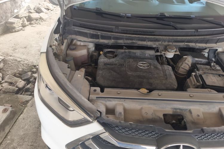 Used JAC Group Refine S3 2014 1.5L Manual Luxury Smart Model Engine Bay Right