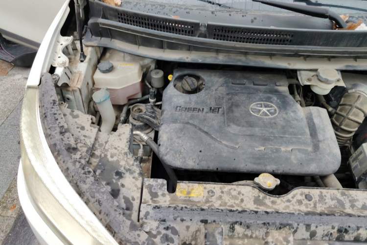 Used JAC Group Refine S3 2014 1.5L Manual Luxury Smart Model Engine Bay Right