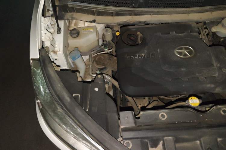 Used JAC Group Refine S3 2014 1.5L Manual Luxury Smart Model Engine Bay Right