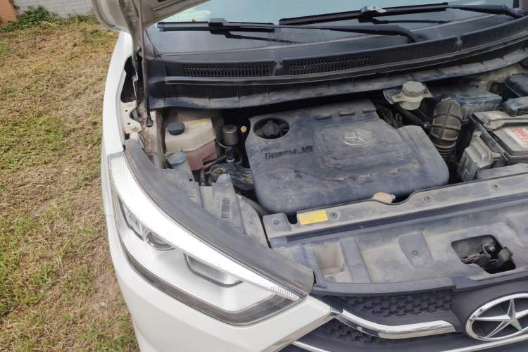 Used JAC Group Refine S3 2014 1.5L Manual Luxury Smart Model Engine Bay Right