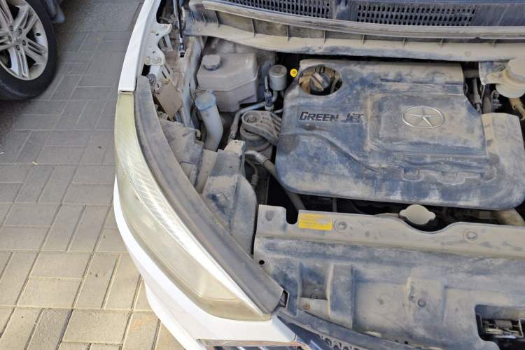 Used JAC Group Refine S3 2014 1.5L Manual Luxury Smart Model Engine Bay Right
