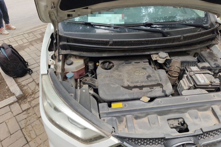 Used JAC Group Refine S3 2014 1.5L Manual Luxury Smart Model Engine Bay Right