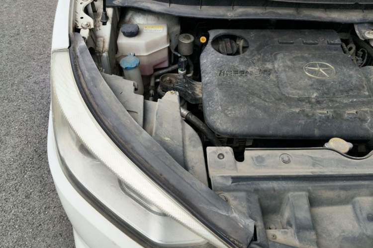 Used JAC Group Refine S3 2014 1.5L Manual Luxury Smart Model Engine Bay Right