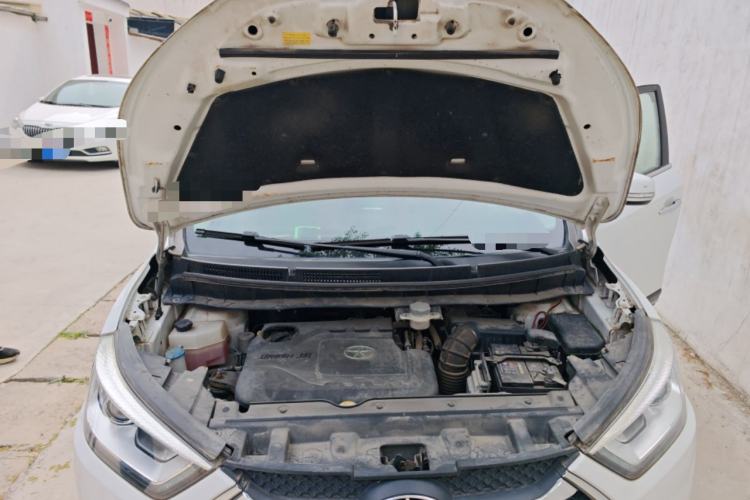 Used JAC Group Refine S3 2014 1.5L Manual Luxury Smart Model Engine Bay