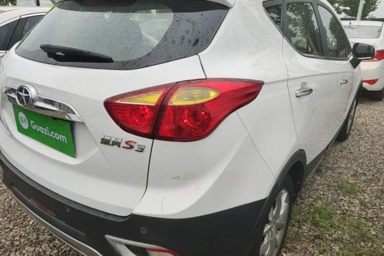 Used JAC Group Refine S3 2014 1.5L Manual Luxury Smart Model Exterior 3