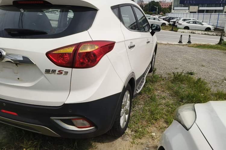 Used JAC Group Refine S3 2014 1.5L Manual Luxury Smart Model Exterior 3