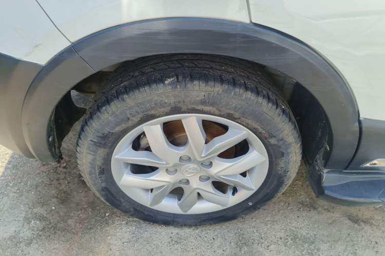Used JAC Group Refine S3 2014 1.5L CVT Luxury Smart Model Exterior 5