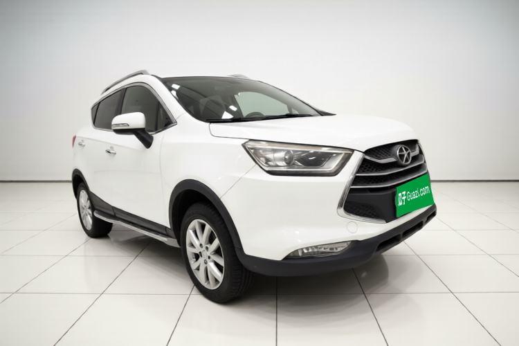 Used JAC Group Refine S3 2014 1.5L Manual Luxury Smart Model Front Right 45 Deg