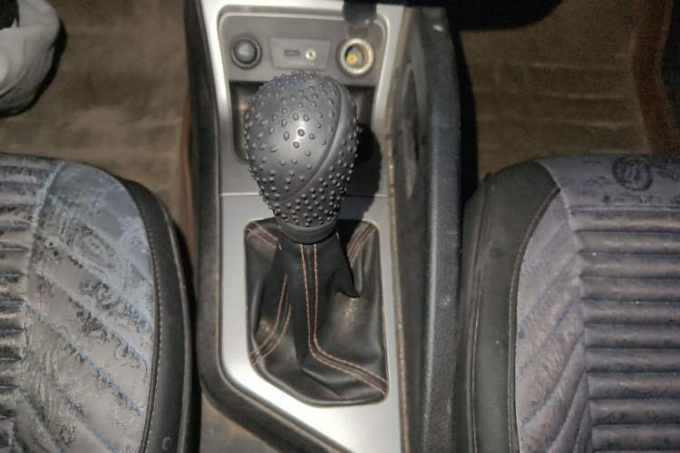 Used JAC Group Refine S3 2014 1.5L Manual Luxury Smart Model Gear Lever